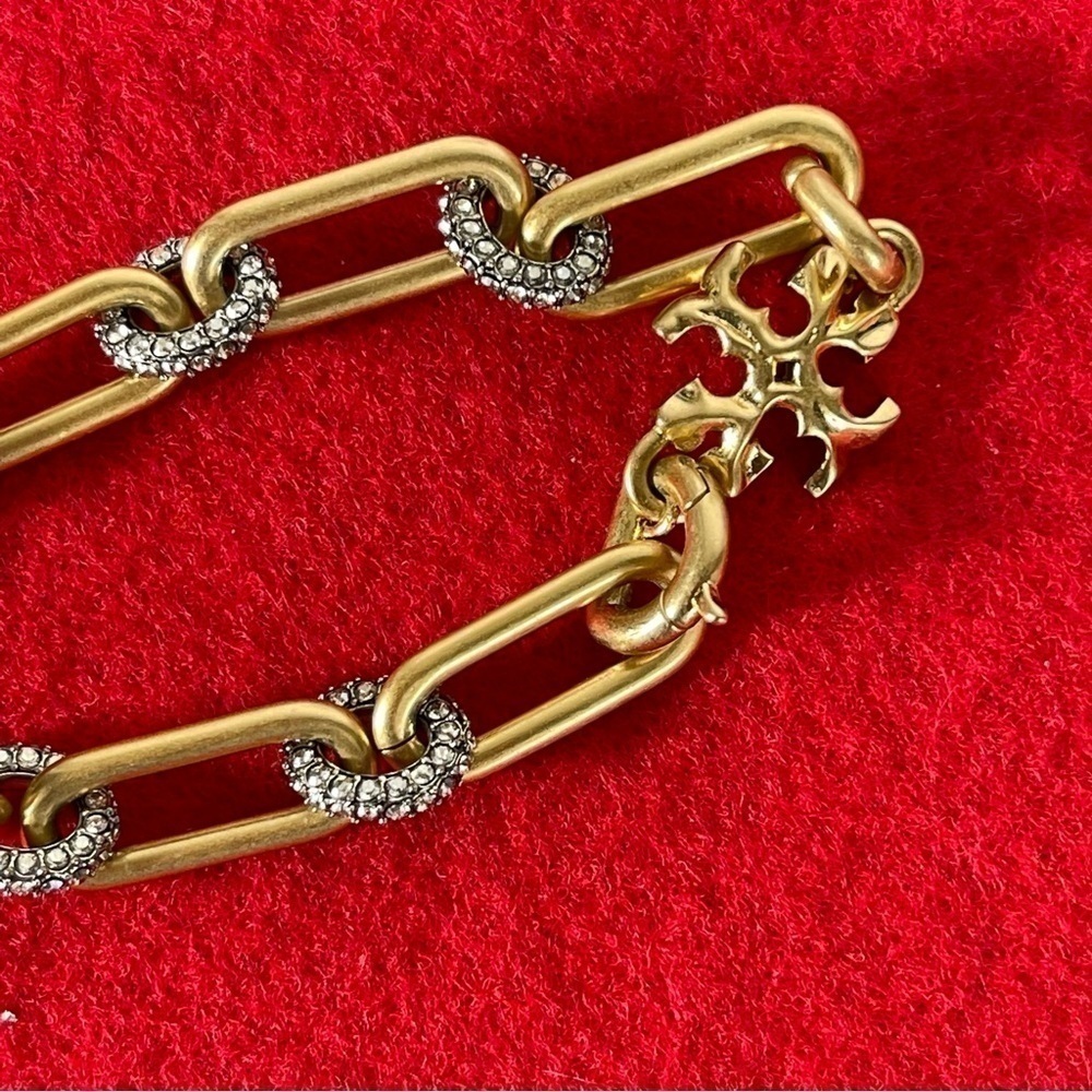 TORY BURCH ROXANNE CHAIN PAVÉ WOMEN'S BRACELET - ANTIQUE GOLD / BLACK CRYSTAL - Picture 4 of 7